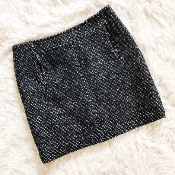 Banana Republic Dresses & Skirts - 🖤SALE Banana Republic Wool Tweed Skirt